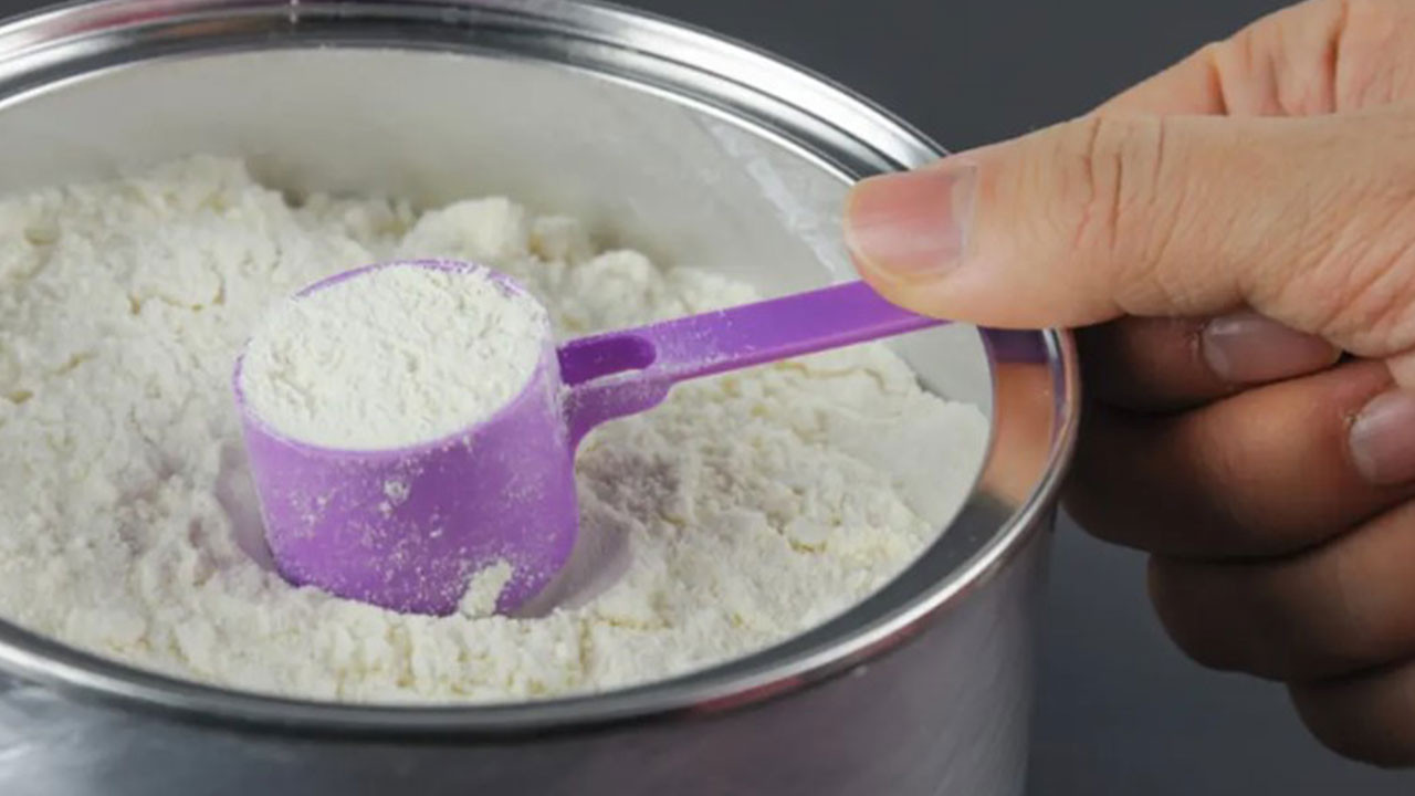 Bebek maması uyarısı: İki bebek hayatını kaybetmiş, bir marka toplatılmıştı